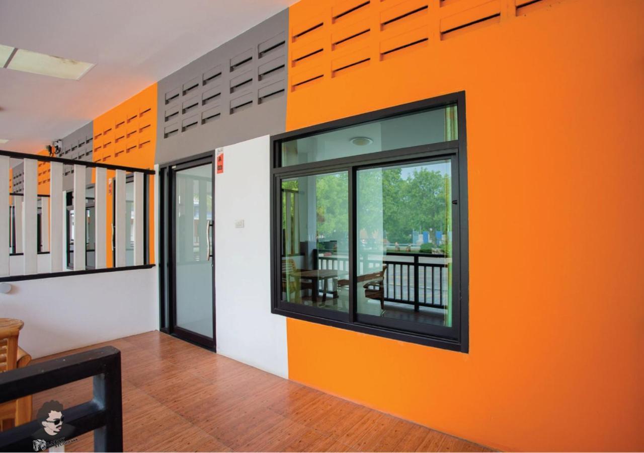 Staychill Resort Uttaradit Exterior photo
