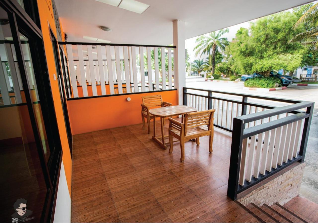 Staychill Resort Uttaradit Exterior photo